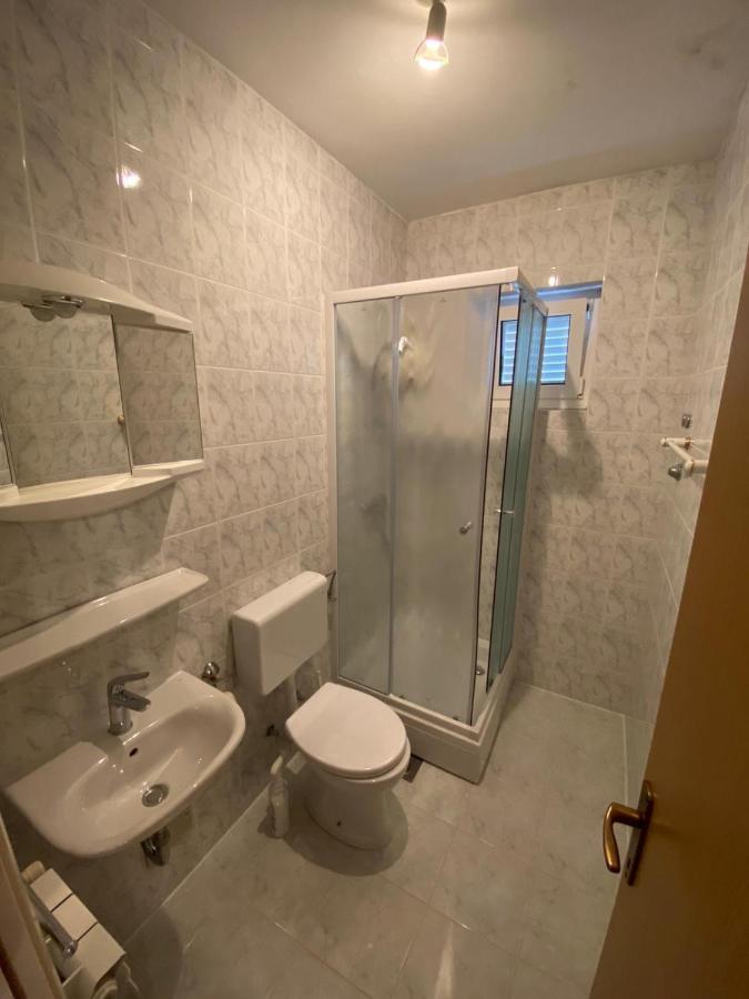 Apartment Coskovic Rosini Buitenkant foto