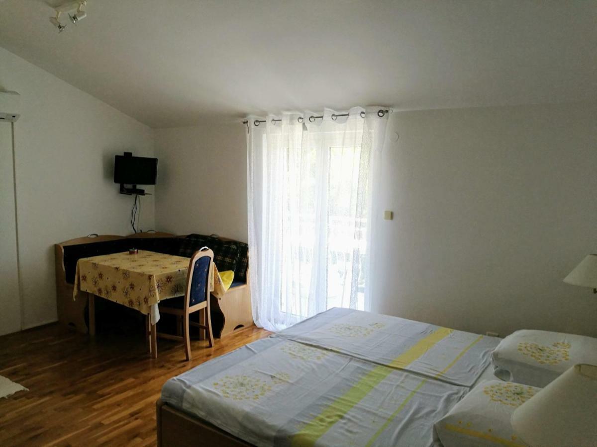 Apartment Coskovic Rosini Buitenkant foto